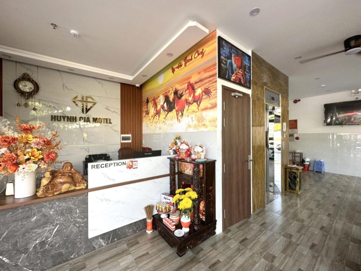 Oyo 1193 Huynh Gia Hotel Danang Exterior photo