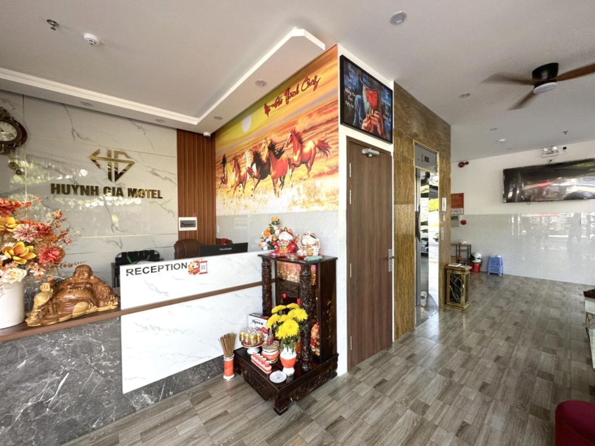 Oyo 1193 Huynh Gia Hotel Danang Exterior photo